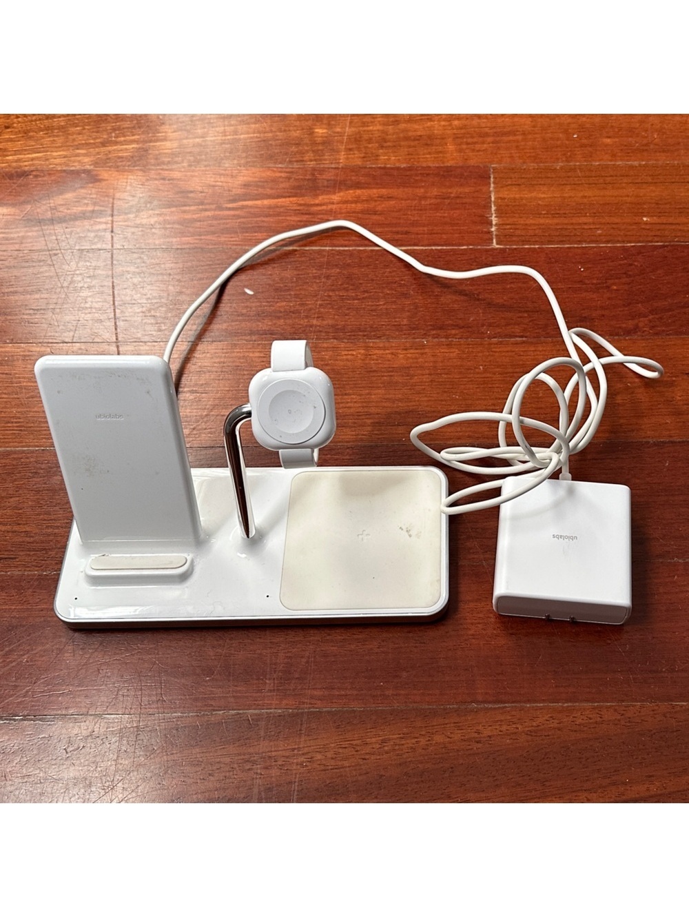 White Multi-Device Charging Dock White Charger